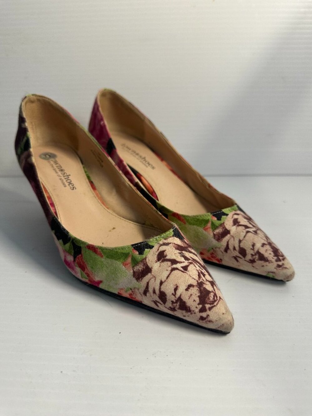 Towne Shoes Floral Kitten Heels
